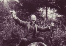 Prima societate vânătorească din Țara Făgăraşului a apărut la 1900 și era condusă de unguri. După 1918, președintele asociației a fost ales prefectul de Făgăraș, Octavian Vasu. Ionel Pop, primul guvernator al Ardealului, arenda văile din masivul Făgăraș pentru vânătoare