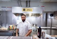 Acesta este tânărul care și-a ucis părinții, la Săcele. Acesta consumase alcool și droguri. Era bucătar în Franța și venise acasă în concediu monitorfg