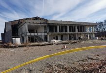 Foto și Video. Șantier abandonat. Bazinul semiolimpic de la Făgăraș, ,,țeapă“ de 19 milioane de lei. Investiția neterminată a fost lăsată în paragină