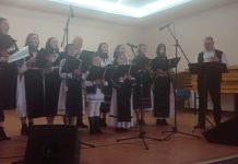 Foto și Video. ,,Tezaure brașovene“ la Veneția de Jos. Pricesne cu elevii clasei de canto popular. Au fost premiați localnicii care s-au implicat în promovarea tradițiilor și portului popular