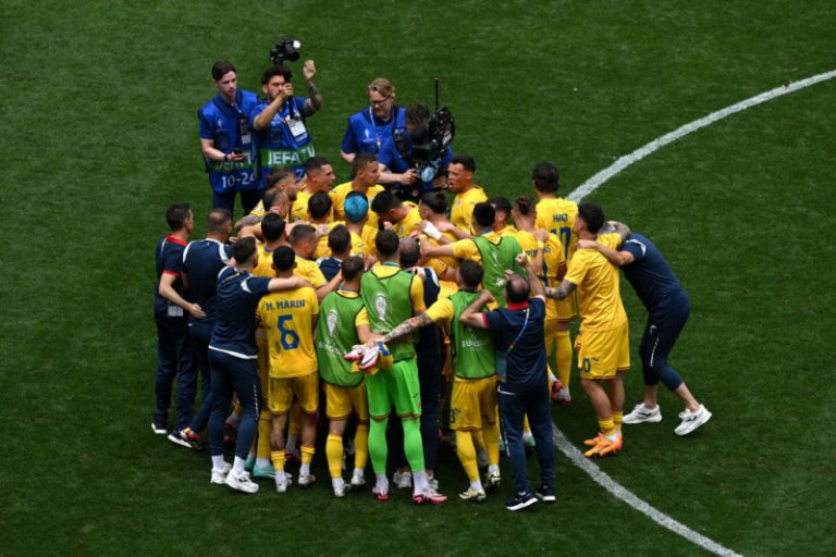 Klaus Iohannis, „taxat” pentru mesajul scris după România – Ucraina 3-0. Postarea a devenit virală