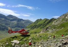 Tânăr rănit în Munții Făgăraș. A fost preluat de elicopterul SMURD