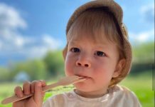 Ajutați-l pe Mattias! Băiețelul din Arpașu de Jos are nevoie de 60.000 de euro pentru o operație urgentă în SUA