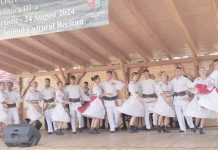 Foto și Video. Zilele Comunei Beclean, spectacol folcloric la căminul cultural