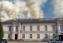 Video. Incendiul de la restaurantul Paradis din Victoria a fost lichidat. A ars acoperișul în întregime