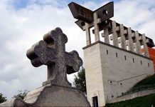 14 Septembrie, comemorarea eroilor anticomunişti la monumentul ,,Calvarul Aiudului” din Râpa Robilor. Făgărăşenii încarceraţi la Aiud