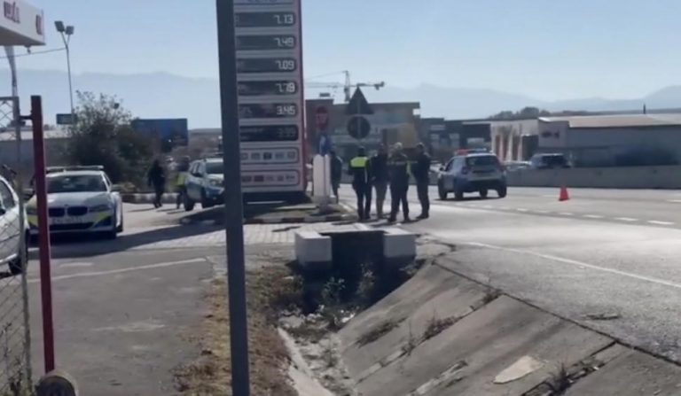 Urmărire ca-n filme pe DN1, acțiunea ,,Năvodul“. Un tânăr fără permis și drogat furase mașina unui făgărășean   
