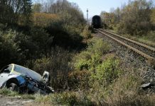 Mașină spulberată de tren, la Colun. Un bărbat în vârstă de 67 de ani din Sibiu a ajuns la spital monitorfg