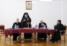 Foto. Conferință la Protopopiatul Ortodox Făgăraș. IPS Laurențiu, în mijlocul preoților din Protopopiatele Făgăraș și Rupea