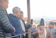 Video. Călin Georgescu s-a întâlnit, astăzi, cu micii fermieri și cu ciobanii, la Cincu. Acesta a răspuns tuturor întrebărilor celor prezenți
