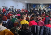 Magia Crăciunului cu elevii de la Școala Gimnazială Hârseni. Colinde, joc, voie bună și daruri de la Moș Crăciun