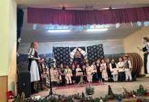 Foto și Video. Serbările iernii, la Cincu și Toarcla. Peste 300 de pachete a pregătit Primăria pentru copiii din comună