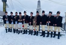 Foto. Tradiţia Cetelor de feciori din Ţara Făgăraşului. Colindatul, obicei vechi de sute de ani. Irozii