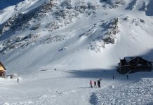Risc ridicat de producere de avalanșe la peste 1800 m altitudine. La Bâlea Lac stratul de zăpadă are 60 cm