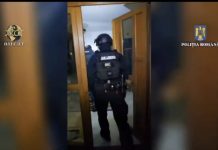 Video. 24 de percheziții în Brașov și Mureș, la o grupare care clona carduri bancare. 11 persoane au fost arestate