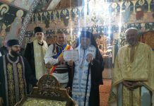 Foto și Video. IPS Laurențiu Streza, în mijlocul comunității din Beclean. A fost sfințită capela mortuară. Cu ocazia pensionării, pr. Gheorghe Cișmaș a fost hirotesit iconom stavrofor. Mitropolitul, cetățean de onoare al comunei