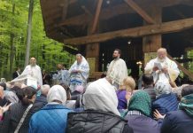 Foto şi Video. ,,Bucură-te, apă izbăvitoare!” Izvorul Tămăduirii, hramul Mănăstirii Brâncoveanu. Pelerinaj la ctitoria domnitorului Constantin Brâncoveanu monitorfg