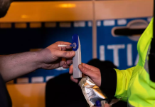 La volan cu permisul de conducere fals prin Făgăraș. Bărbatul de 33 de ani are dosar penal