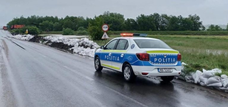 Ce drumuri sunt închise sau cu restricții, în județul Brașov, din cauza ploilor abundente și a creșterii debitului râului Olt