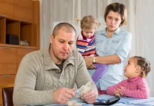 Taxarea reală în România: Suntem printre cele 7 țări din Europa în care iei acasă mai puțin de două treimi din salariul brut. Suntem campioni europeni la taxarea familiilor cu copii