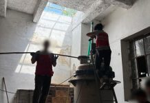 Foto și VIDEO. Un adevărat laborator de producție de droguri de mare risc, depistat în județul Brașov. Două persoane au fost arestate