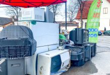 Campanie de colectare deşeuri electrice cu tombolă în Poiana Mărului. Evenimentul face parte din campania organizată de ADI ,,ISO Mediu Brașov
