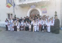 Foto și Video. ,,Cântecul care zideşte”, Festivalul Internațional de toacă de la Victoria, a ajuns la ediția a XX-a. Primarul Camelia Bertea: ,,Toaca și clopotul păzesc Vârful Moldoveanu“