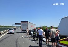 Carambol pe A1, Deva-Nădlac, între un tir, cinci turisme și o utilitară. Primele informații arată că sunt 14 persoane rănite, inclusiv trei copii. Se circulă restricționat, pe o bandă, spre Deva