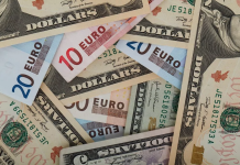 Agenția de rating Standard&Poor’s a confirmat ratingul de țară pentru România, cu perspectivă negativă / România a evitat retrogradarea în categoria junk, nerecomandată investițiilor