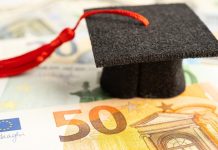 Burse în străinătate pentru studii universitare