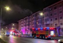 Incendiu la un bloc din Făgăraș, în această seară. 17 persoane s-au autoevacuat