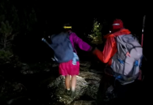 Urmăriți de urs în Munții Făgăraș. Doi turiști, salvați după o noapte de groază