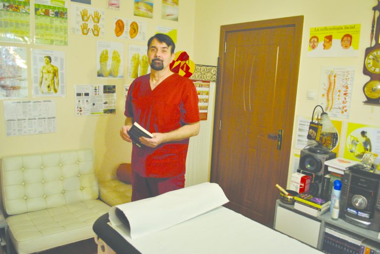 Florin Gherasim, președinte ASIMA pentru România: Vaccinurile Covid-19 conțin 62 elemente chimice nedeclarate