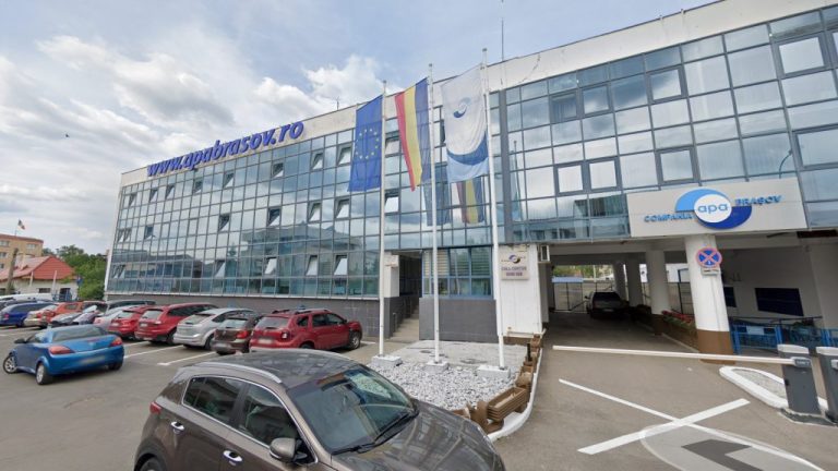 În urma perchezițiilor de ieri, directorul SC Compania Apa Brașov a fost reținut. Alți suspecți sunt cercetați penal