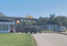 Video și Foto. Mașinile de gunoi și gunoierii se plimbă în voie prin Fabrica de Pulberi Făgăraș. Pactul dintre directorul fabricii și conducerea Salco Serv ,,bate“ toate regulamentele industrei de apărare. Cresc munții de gunoaie de pe platforma chimică