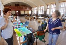 Artiști renumiți în Tabăra de creație plastică „Natură, Tradiție și Credință”de la Sibiel. Expoziție de icoane pe sticlă