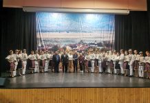 Foto și Video. Fostul congresman al SUA, Martin R. Hoke, în vizită la Arpașu de Jos. Politicianul își are originile în satul făgărășean. Interviu cu Martin Hoke