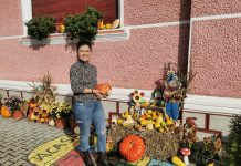 Video și Foto. Pasiune transformată în afacere. Casa cu dovleci din Sâmbăta de Sus. Diana Dobrea își prezintă cultura de dovleci în fața casei