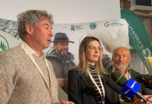 Ministrul Mediului, la pas cu Conservation Carpathia. România transformată de ong-uri în arii protejate, zone de strictă protecție și biodiversitate. ,,Nu mai sunt buni pădurarii, avem nevoie acum de rangeri? Ei nu simt pădurea și nu o îngrijesc“ spune un pădurar bătrân