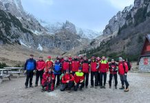 A treia zi de căutări a salvamontiștilor în masivul Bucegi. Și un echipaj de la Victoria a participat la acțiune. Un turist în stare de hipotermie a cerut ajutor