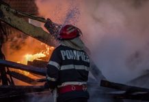 Incendiu la un imobil din centrul Făgărașului. Pompierii s-au luptat cu flăcările două ore. Locuințele au rămas fără gaz metan
