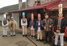 Foto și video. Irozii la Rucăr cu sceneta magilor, obicei vechi de trei secole