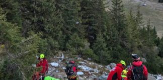 Foto. Doi turiști accidentați în Munții Făgărașului. Acțiunile salvamontiștilor sunt în desfășurare