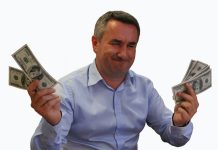 În timp ce a devalizat bugetul local al Făgărașului cu 150 milioane de lei, primarul oferă ,,un bonus“ contribuabililor, o reducere cu 4 BANI la taxa de salubritate. Vin în cascadă sentințele executorii pe buget