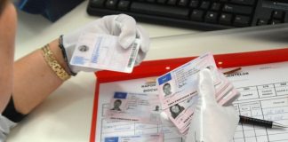 Polițist de la Permise Brașov, condamnat la închisoare pentru luare de mită. Cât a cerut mită pentru promovarea examenului
