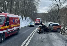 Foto. Trafic blocat TOTAL pe DN1, în zona Hula Bradului, în urma unui accident cu trei autoturisme