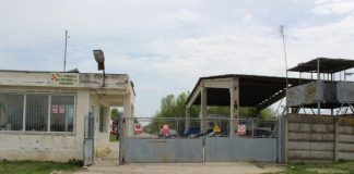 Industria de apărare, paralizată de sinecuri. Și Fabrica de Pulberi Făgăraș este căpușată de veteranii CA-urilor. Ministerul Economiei și Romarm dau tonul neregulilor