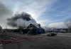Incendiu puternic pe DN1, la Veștem. A ars în întregime o vulcanizare. S-a emis mesaj RO-Alert