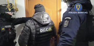17 percheziții în județul Brașov la traficanții de droguri. Liderul grupării coordona activitatea infracțională din închisoare. Droguri aduse din Spania și Marea Britanie. Infractorii au fost arestați