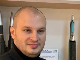 Turistul de la vârful Romarm, și-a vizitat ,,moșia“ din județul Brașov. O zi la Bran, o noapte la Victoria și o oră la Fabrica de Pulberi Făgăraș. Nicio declarație oficială despre scopul vizitei. Pîrcălăbescu, venituri de 282.390 lei/an